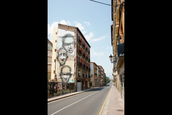 SUSO33 Wall Angustias-máscara Logroño